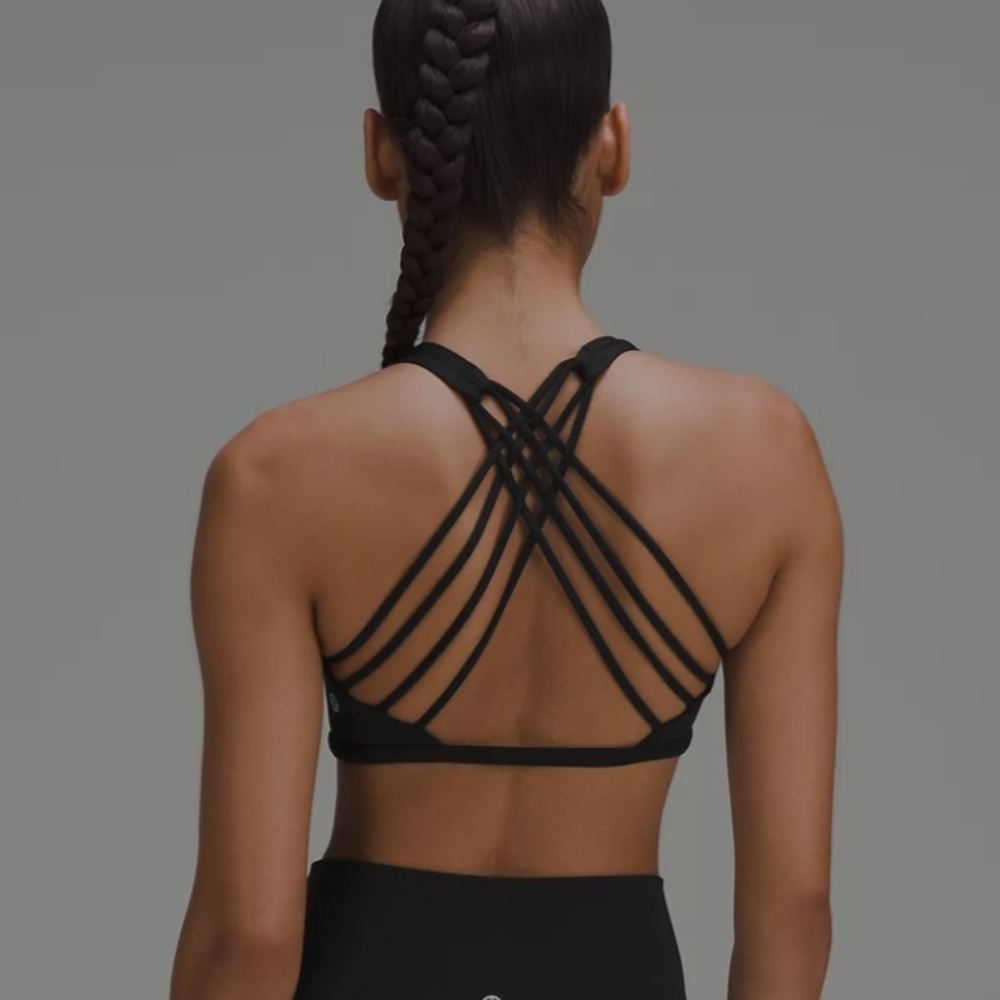 Lululemon free to be bra